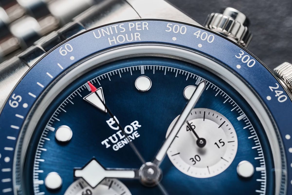 Tudor Black Bay Chrono 'Blue': Đậm chất thể thao, độc quyền! 8 Tudor Black Bay Chrono 'Blue': Đậm chất thể thao, độc quyền!