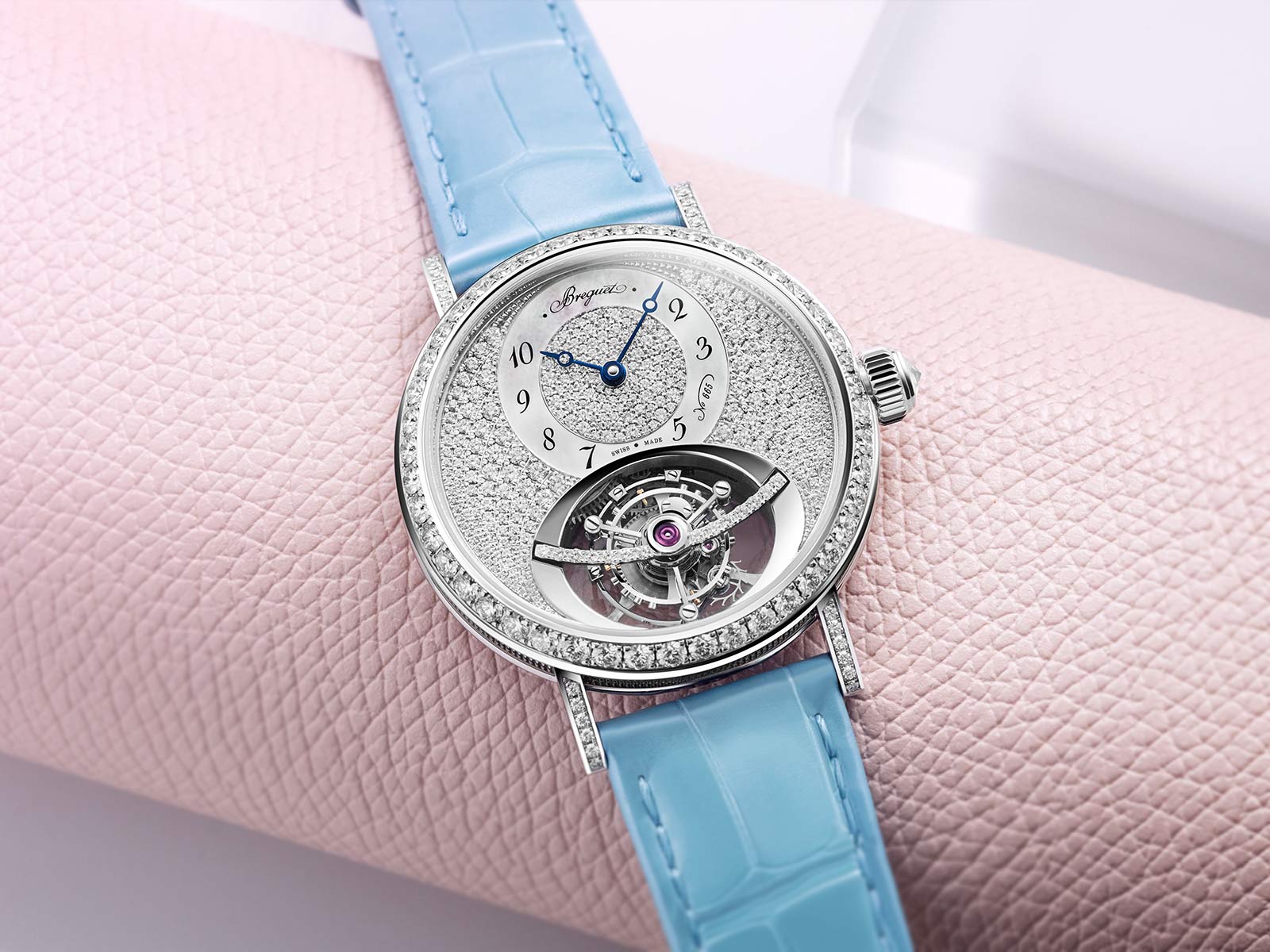 Breguet Classique Tourbillon 3358: kim cương và nghệ thuật chế tác đồng hồ bậc thầy.