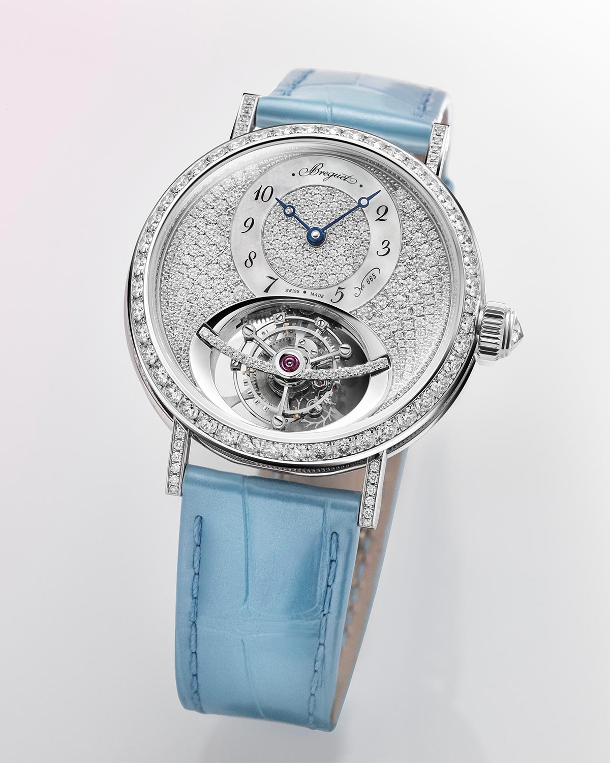 Breguet Classique Tourbillon 3358: kim cương và nghệ thuật chế tác đồng hồ bậc thầy.