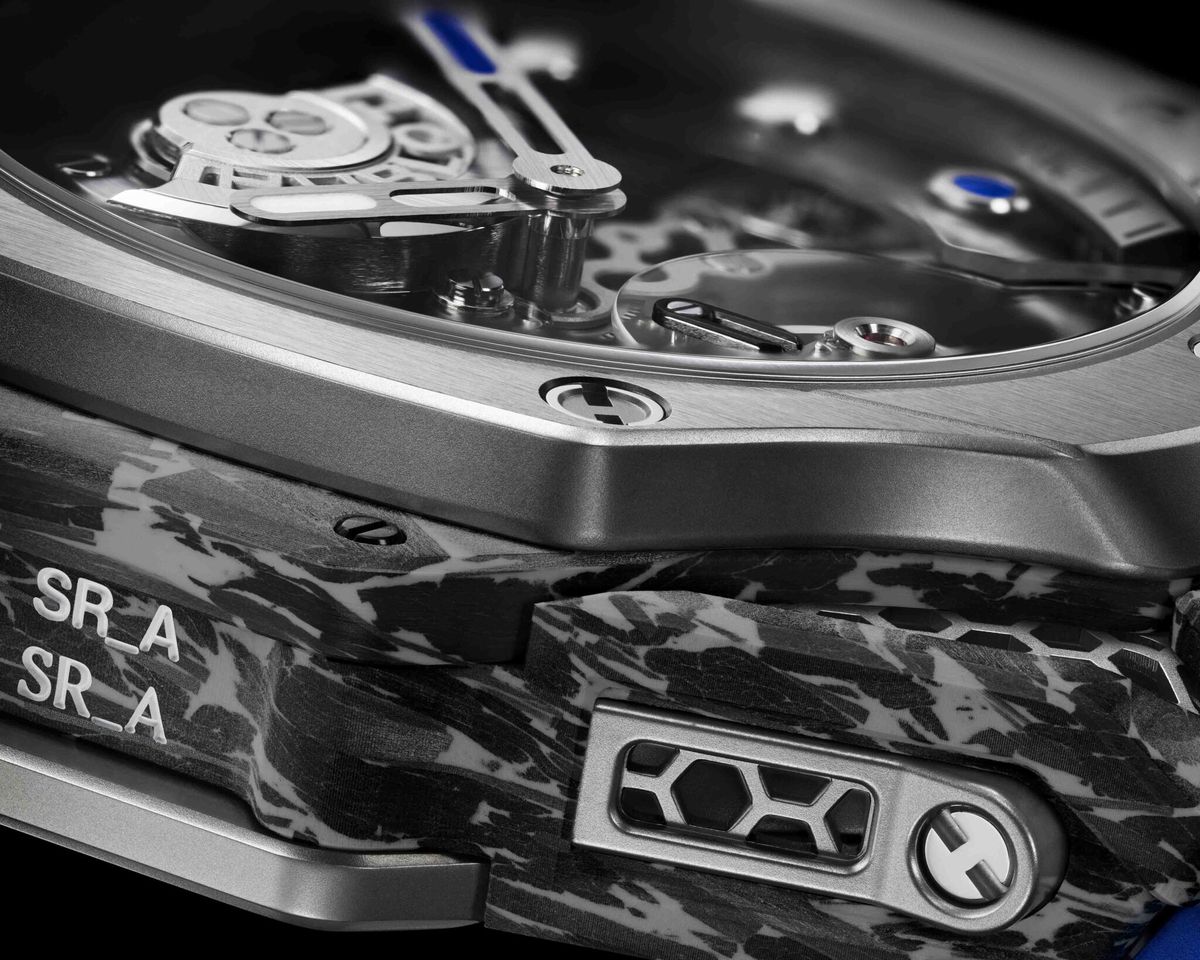 Ra mắt sản phẩm mới: Đồng hồ Hublot Big Bang Tourbillon Carbon SR_A thiết kế bởi Samuel Ross