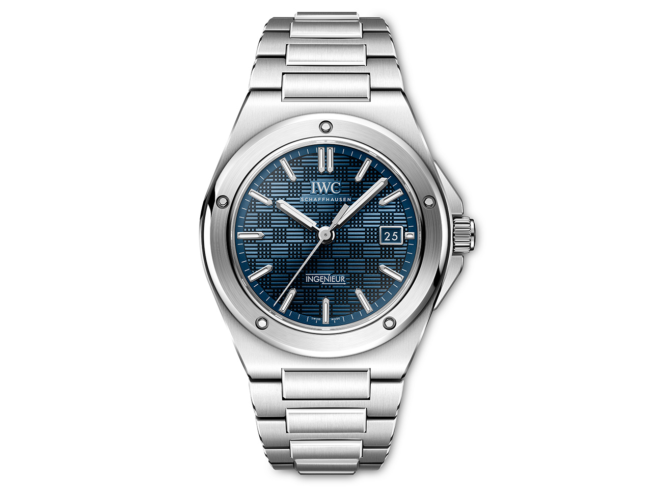 IWC Ingenieur Automatic 40 ra mắt phiên bản mặt số xanh.