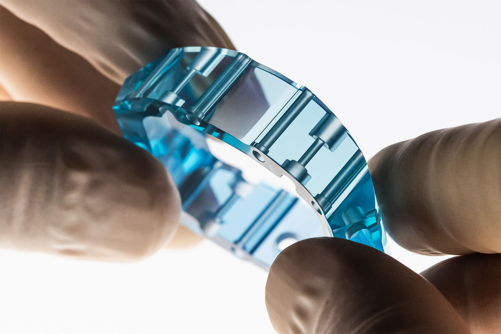 Giới thiệu bộ sưu tập RM 07-02 Sapphire mới từ Richard Mille 9 Giới thiệu bộ sưu tập RM 07-02 Sapphire mới từ Richard Mille