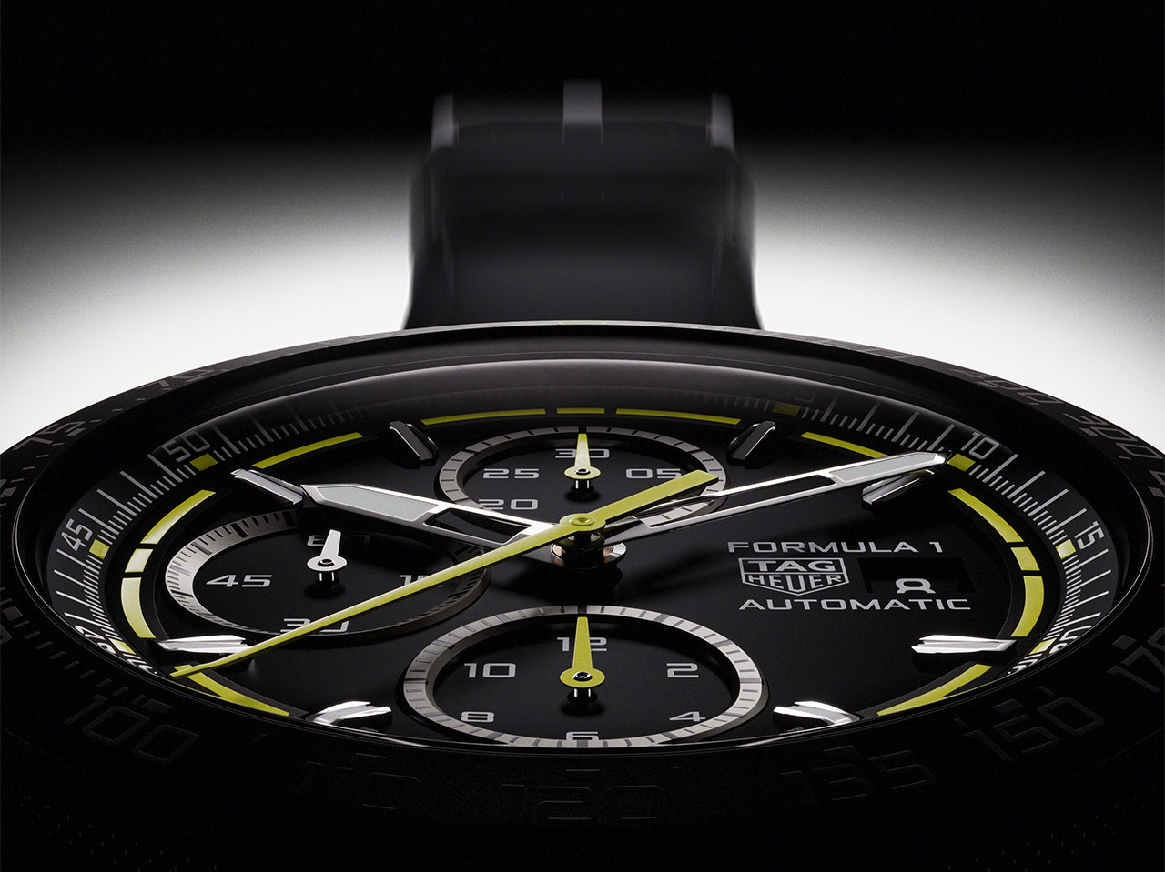 TAG Heuer ra mắt bộ sưu tập đồng hồ bấm giờ Formula 1 năm 2025