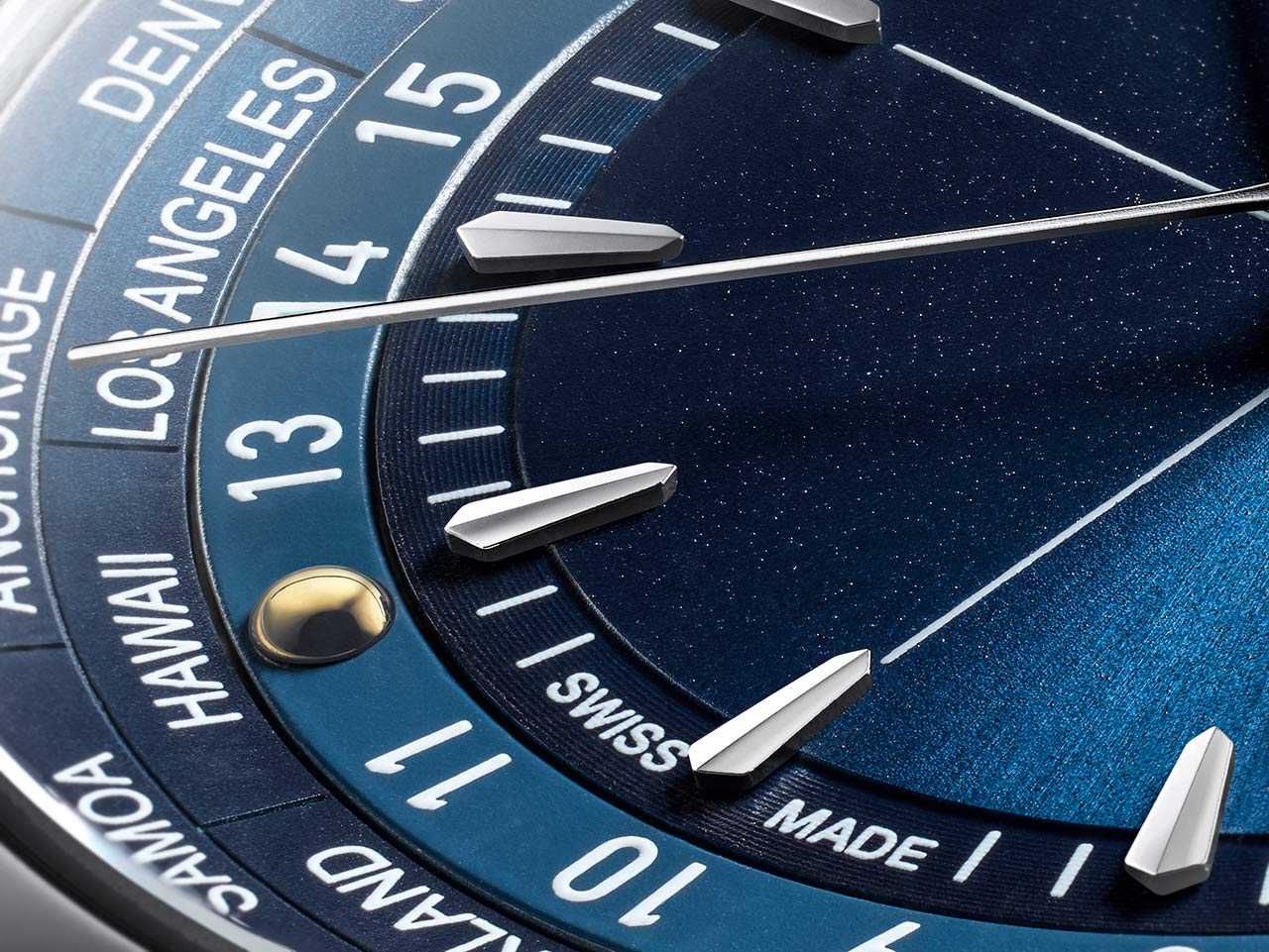 Frederique Constant và Watch Angels giới thiệu mẫu đồng hồ Worldtimer Manufacture 40mm mới