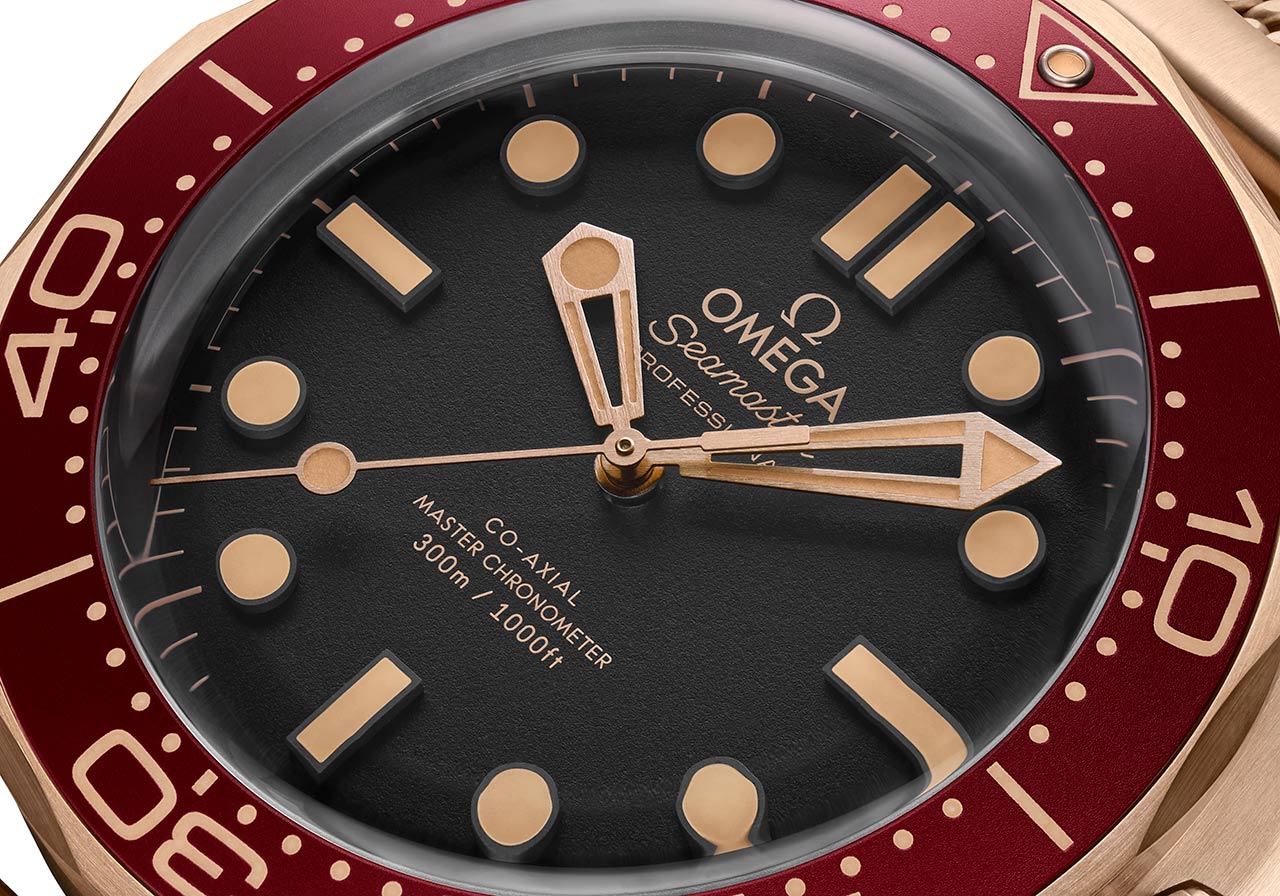 Omega mở rộng dòng Seamaster Diver 300M với phiên bản Bronze Gold và Burgundy