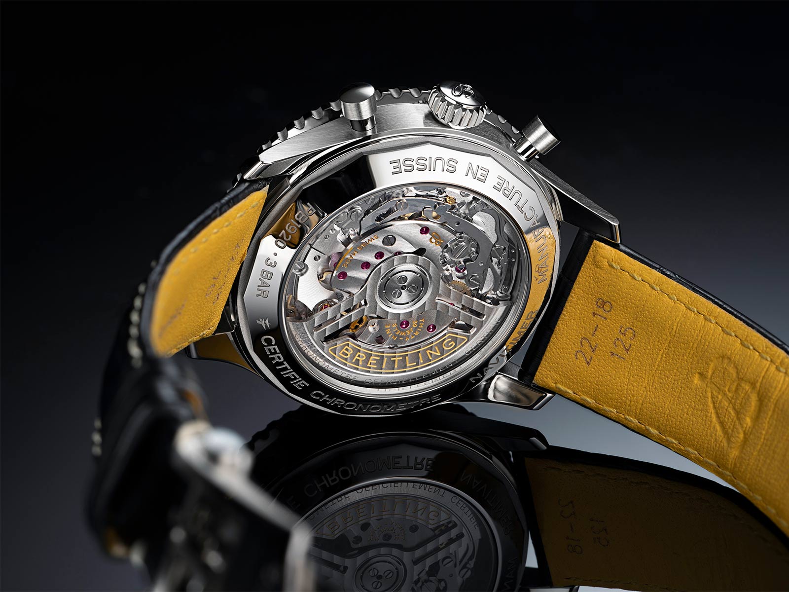 Đồng hồ bấm giờ Breitling Navitimer B19 43 Lịch vạn niên