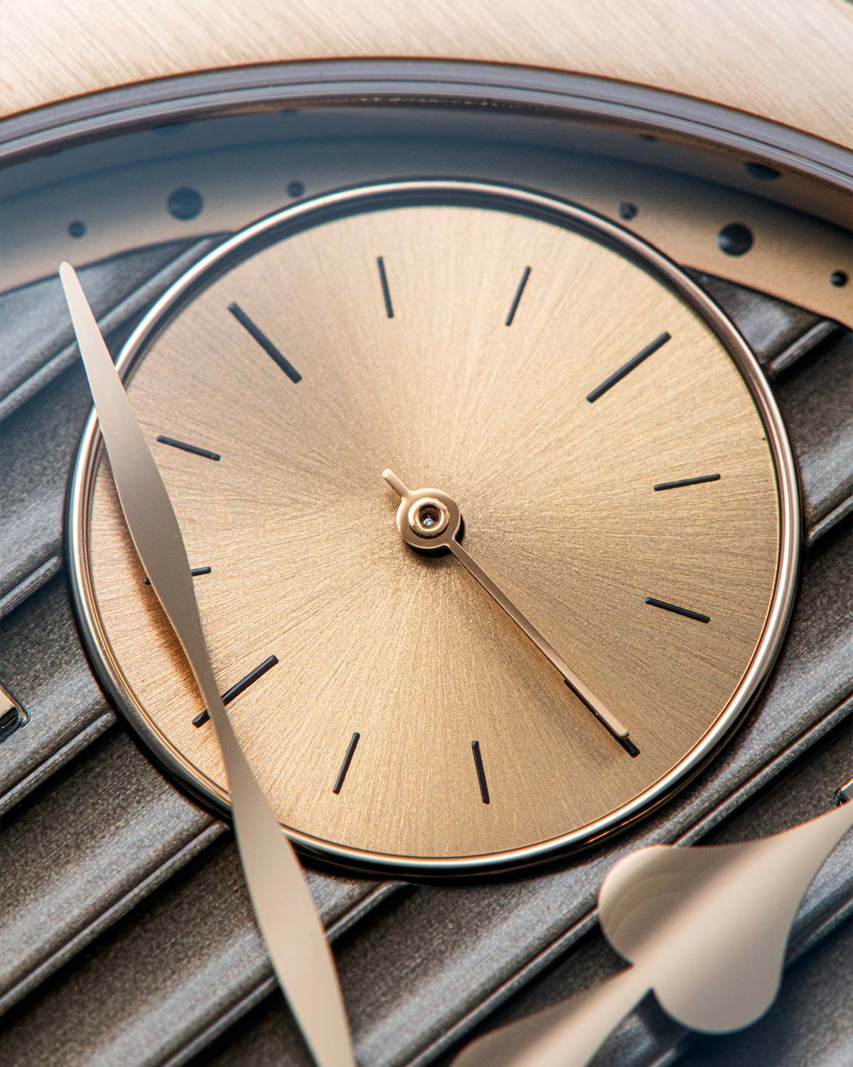 Speake Marin giới thiệu Ripples Gold, sản phẩm đầu tiên được làm bằng vàng của bộ sưu tập 4 Speake Marin giới thiệu Ripples Gold, sản phẩm đầu tiên được làm bằng vàng của bộ sưu tập