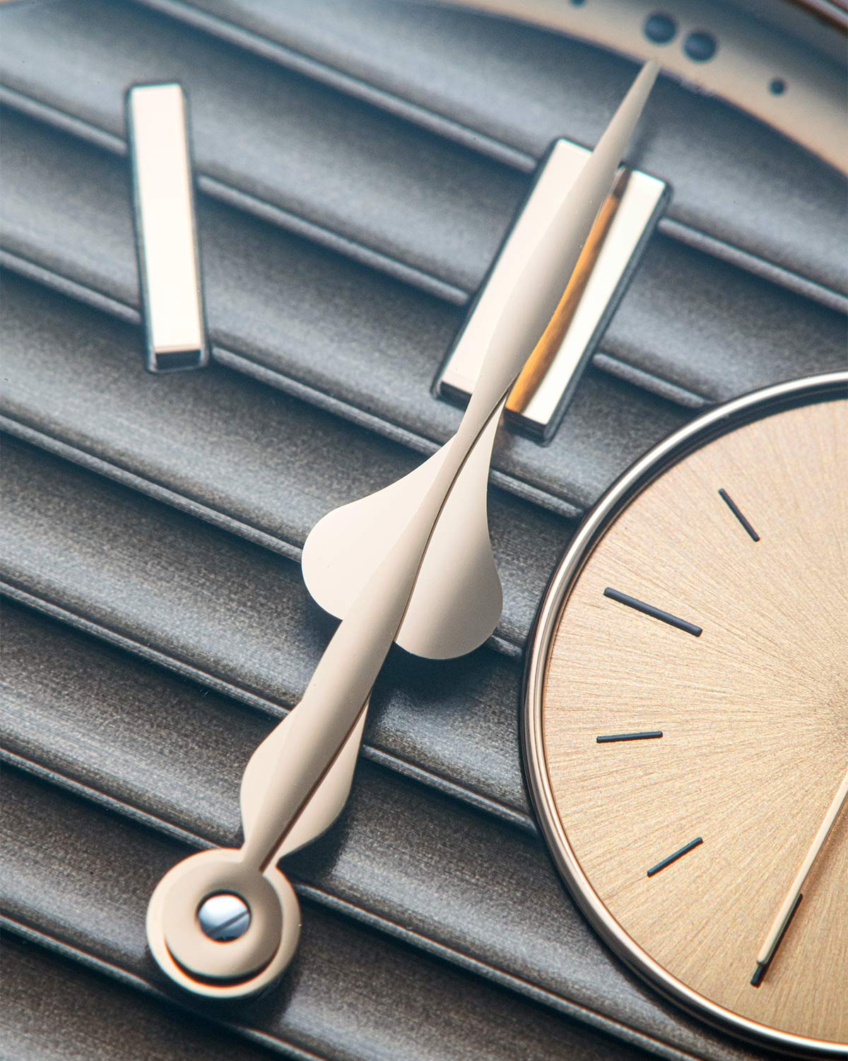 Speake Marin giới thiệu Ripples Gold, sản phẩm đầu tiên được làm bằng vàng của bộ sưu tập 3 Speake Marin giới thiệu Ripples Gold, sản phẩm đầu tiên được làm bằng vàng của bộ sưu tập