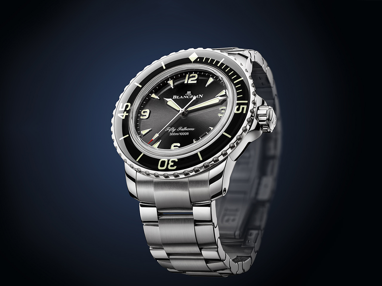 Blancpain ra mắt đồng hồ Fifty Fathoms 42mm phiên bản thép không gỉ