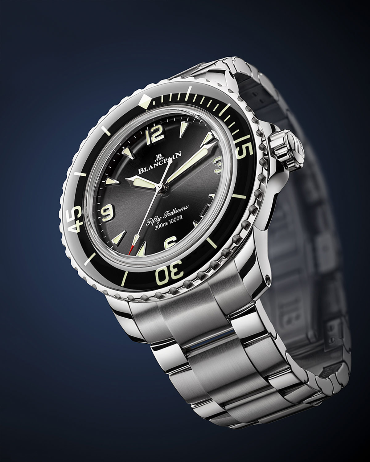 Blancpain ra mắt đồng hồ Fifty Fathoms 42mm phiên bản thép không gỉ