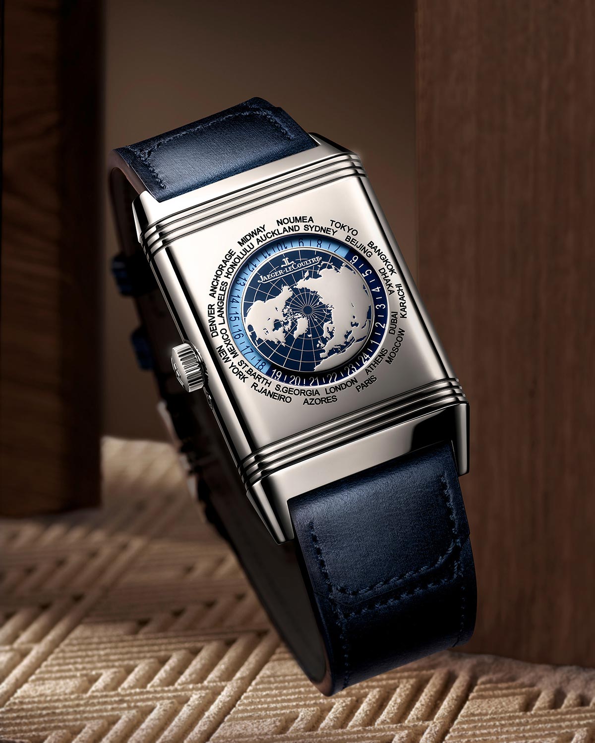 Jaeger-LeCoultre giới thiệu Reverso Tribute Geographic