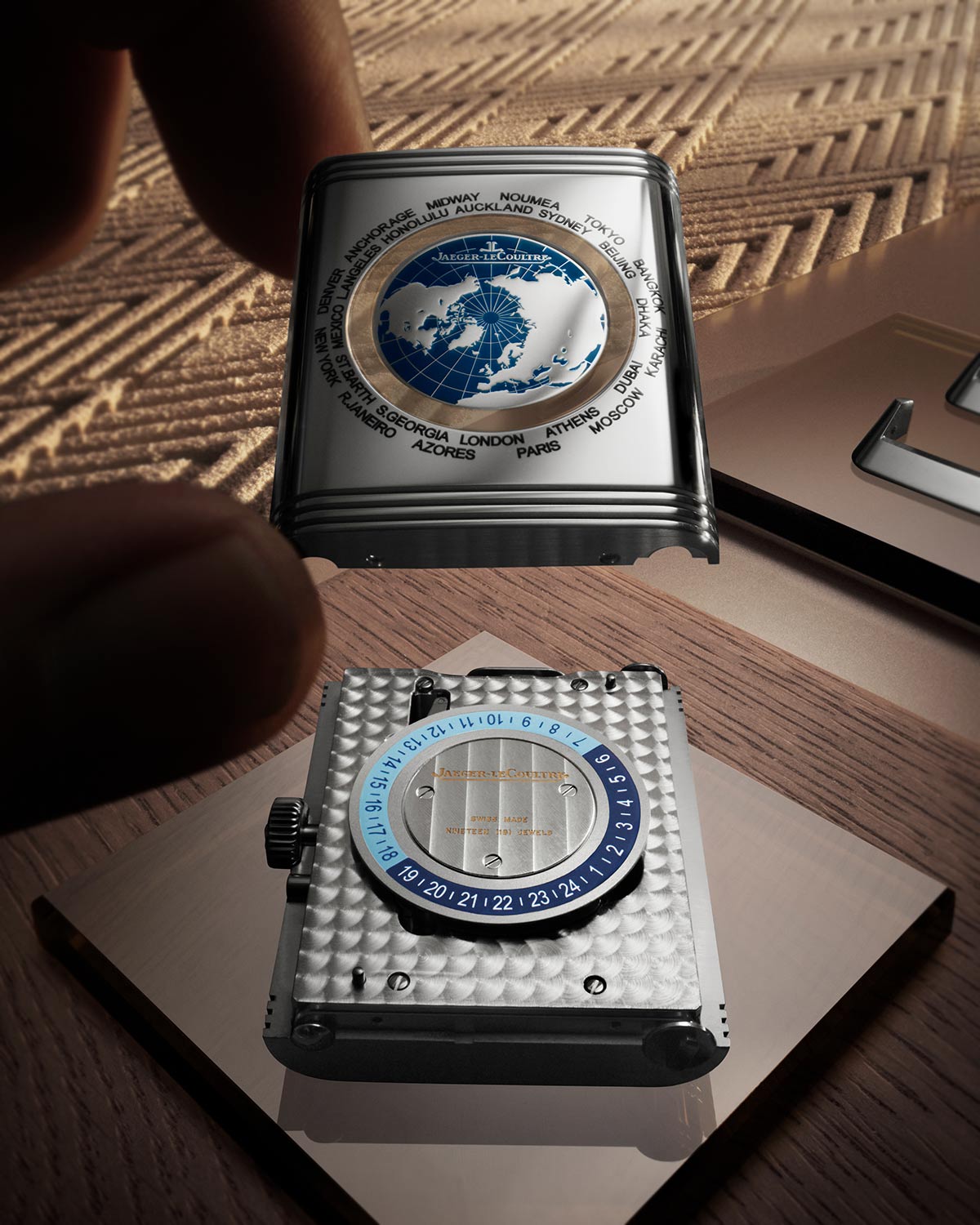 Jaeger-LeCoultre giới thiệu Reverso Tribute Geographic