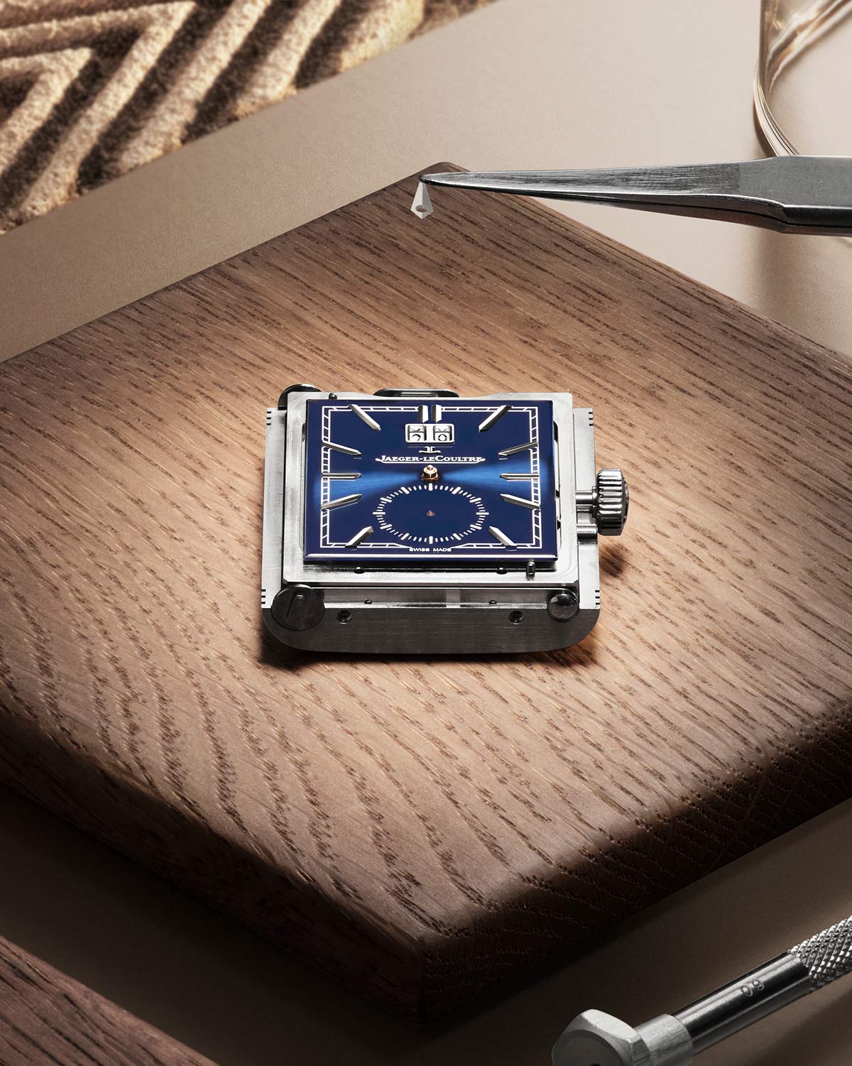 Jaeger-LeCoultre giới thiệu Reverso Tribute Geographic