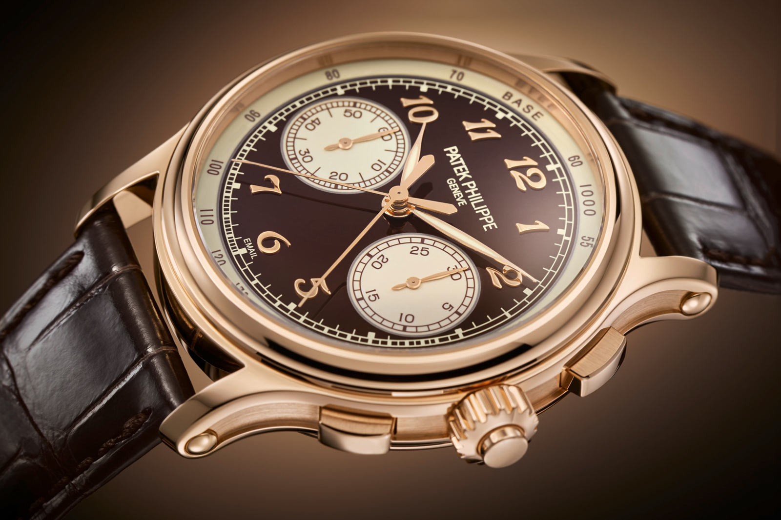 Đồng hồ Patek Philippe 5370R-001 Split-Seconds Chronograph với mặt số men Grand Feu.