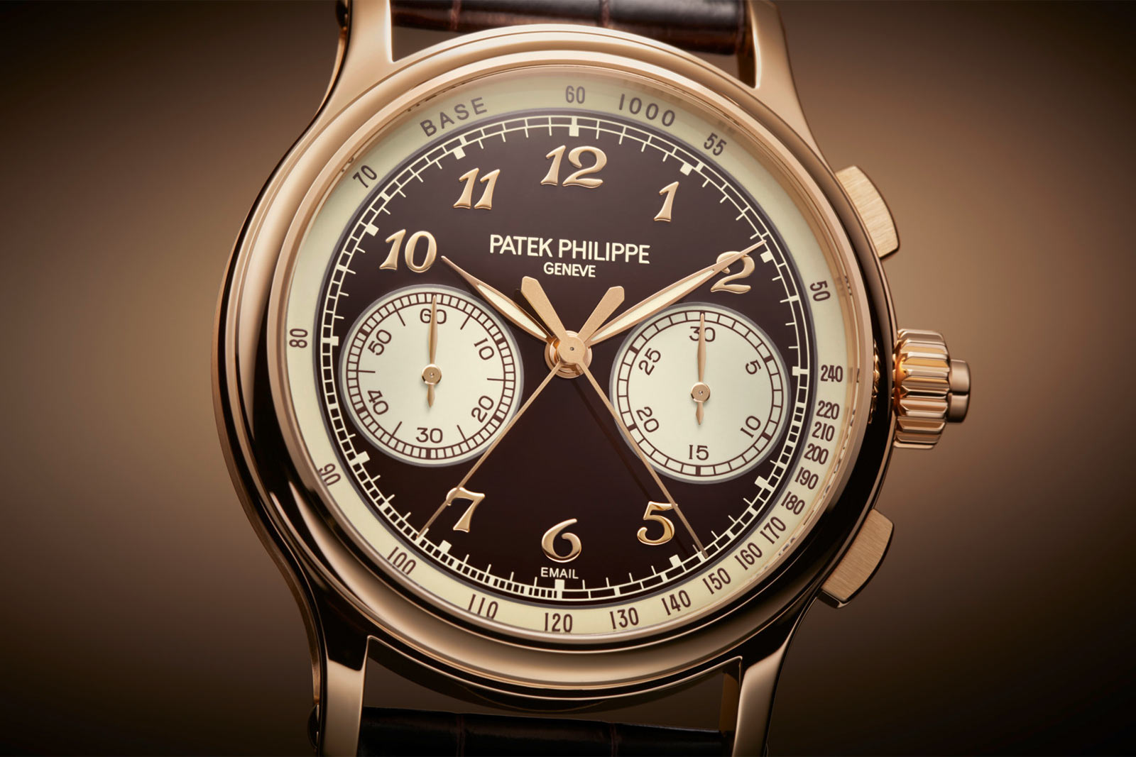 Đồng hồ Patek Philippe 5370R-001 Split-Seconds Chronograph với mặt số men Grand Feu.
