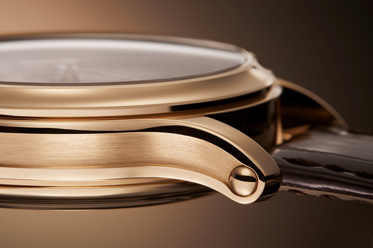 Đồng hồ Patek Philippe 5370R-001 Split-Seconds Chronograph với mặt số men Grand Feu.