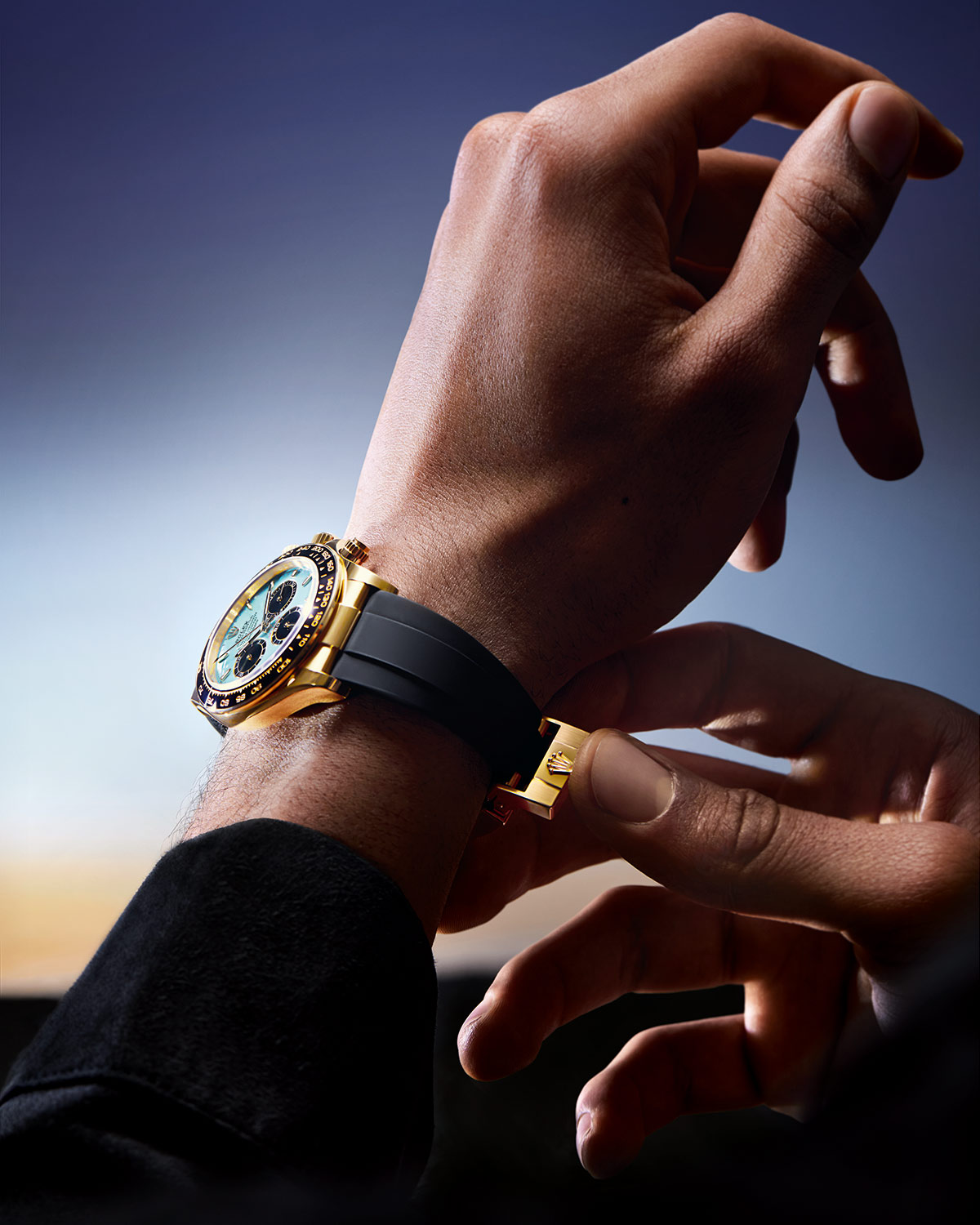 Rolex Daytona 126518LN với mặt số sơn mài xanh ngọc lam 7 Rolex Daytona 126518LN với mặt số sơn mài xanh ngọc lam