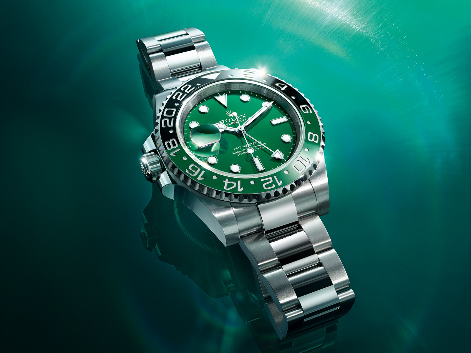 Rolex lần đầu tiên trình làng mặt số gốm ceramic trên mẫu GMT-Master II 126729 VTNR chế tác từ vàng trắng