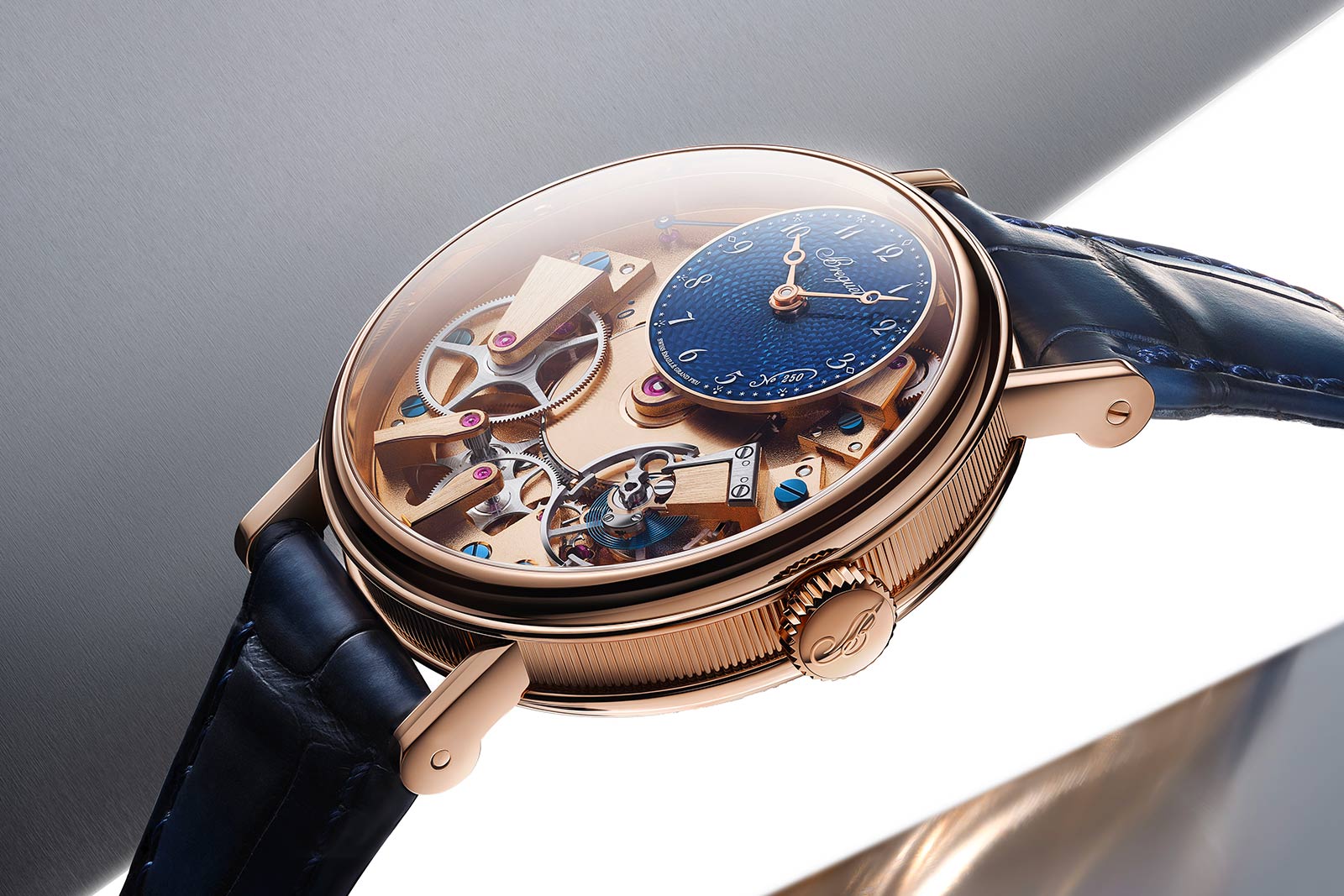 Breguet ra mắt đồng hồ kỷ niệm 250 năm bản vàng xanh