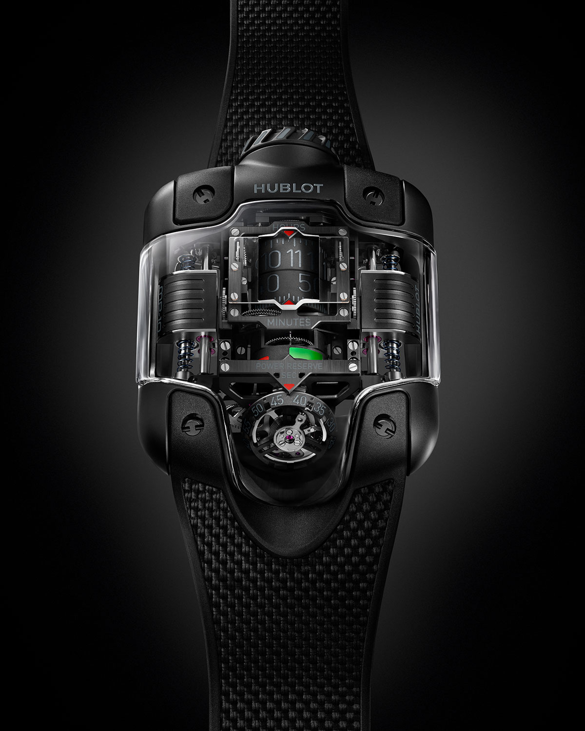 Hublot tái định hình MP-10 Tourbillon với hai phiên bản vỏ mới làm từ sapphire và gốm đen.