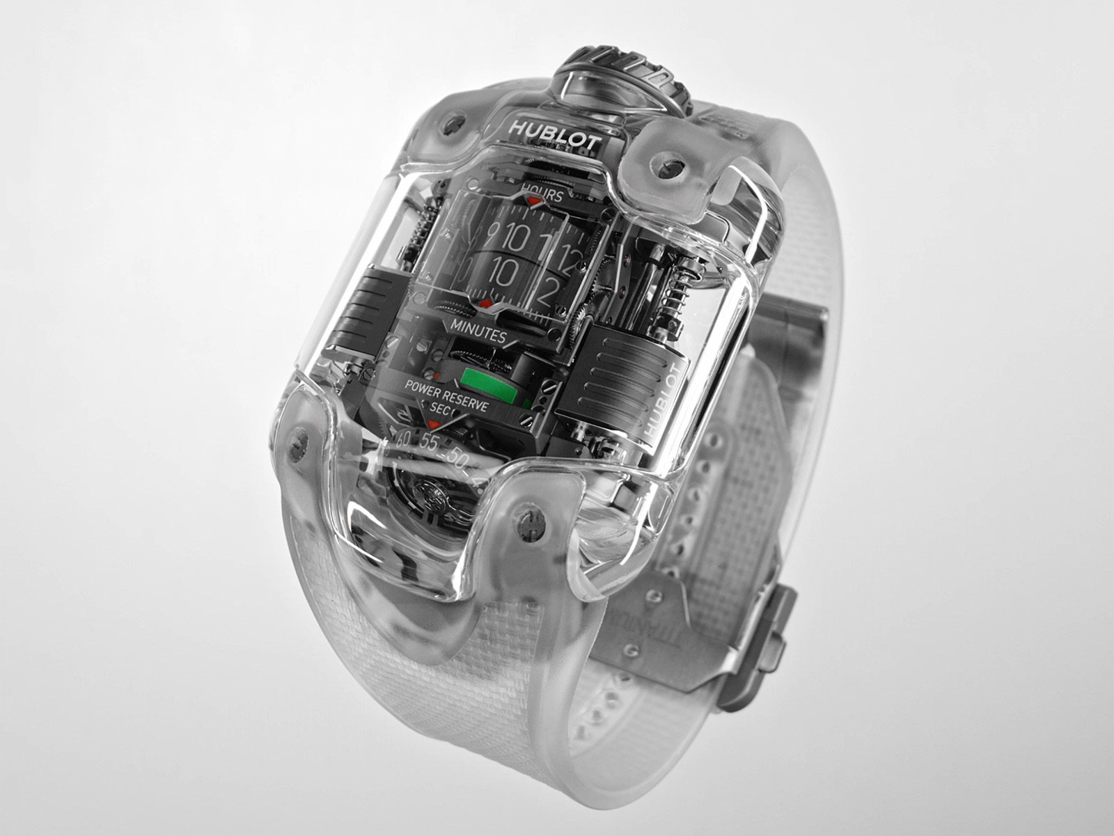 Hublot tái định hình MP-10 Tourbillon với hai phiên bản vỏ mới làm từ sapphire và gốm đen.