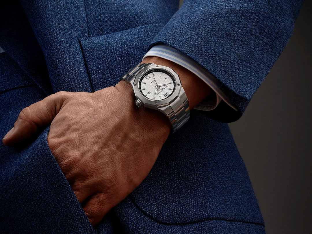 Baume & Mercier ra mắt năm mẫu Riviera mới cho mùa hè 2025 4 Baume & Mercier ra mắt năm mẫu Riviera mới cho mùa hè 2025