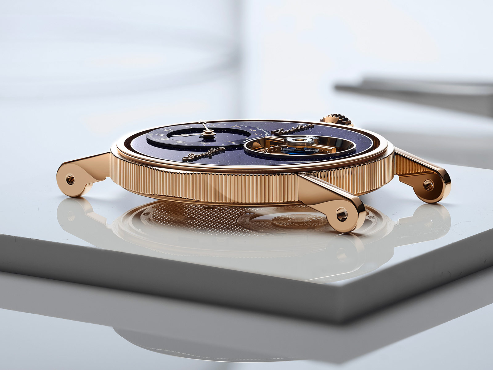 Breguet Classique Tourbillon Sidéral 7255: Ra mắt tourbillon bay với một tính năng bí ẩn