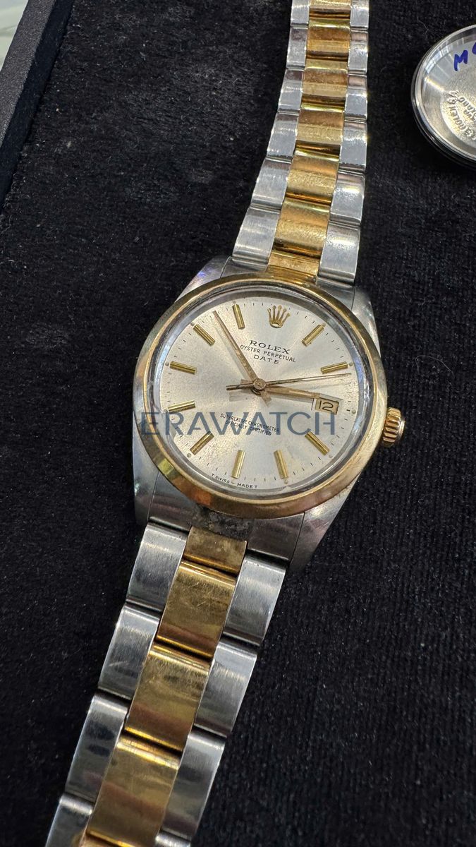 Thực hiện spa làm mới, lau dầu bảo dưỡng đồng hồ Rolex 3035