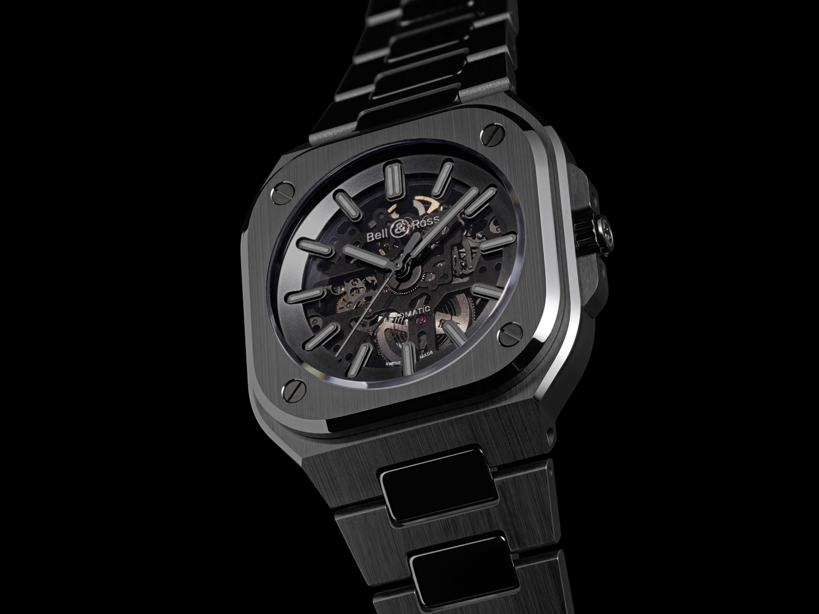 Bell & Ross ra mắt BR 05 Skeleton Phantom Ceramic