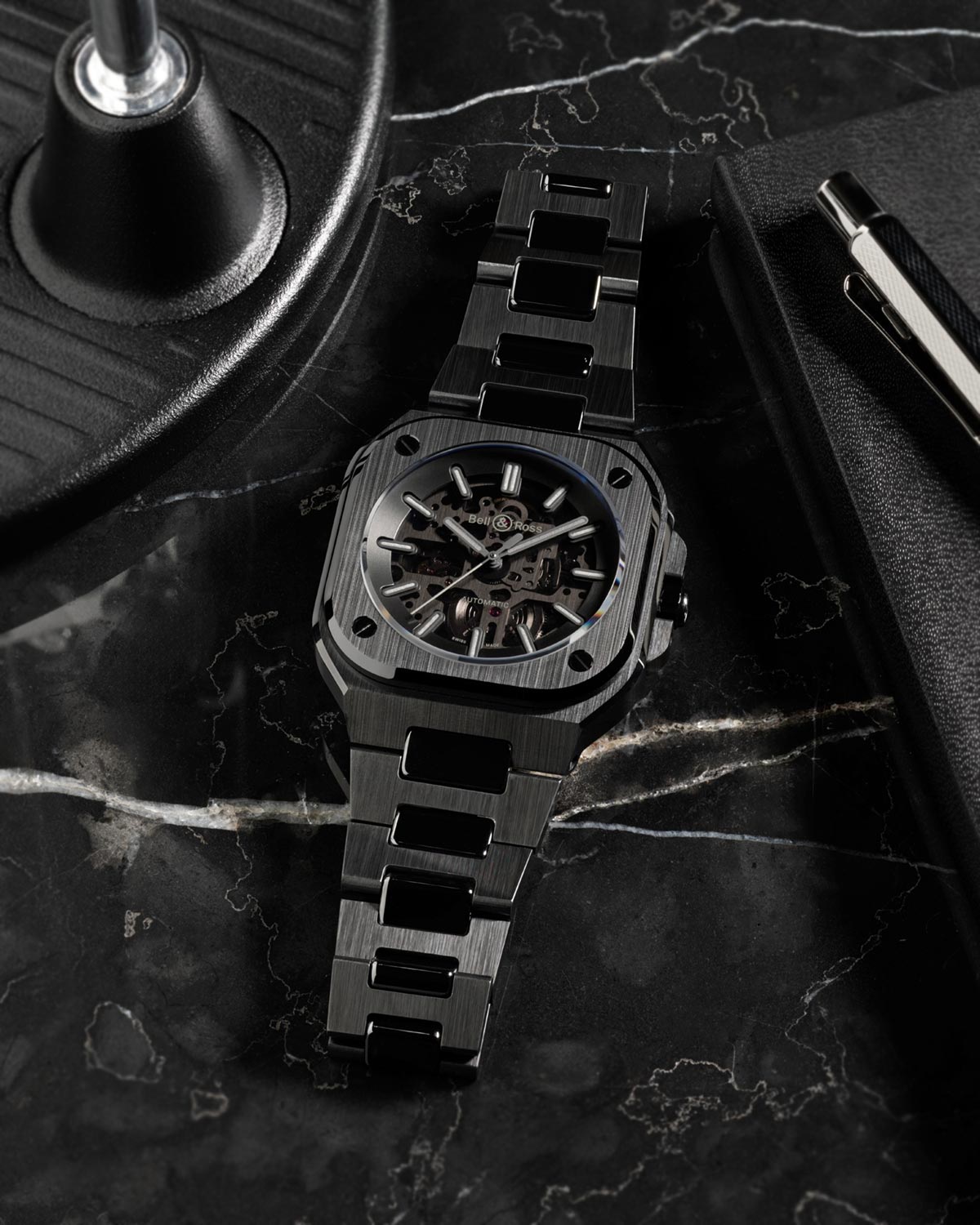 Bell & Ross ra mắt BR 05 Skeleton Phantom Ceramic