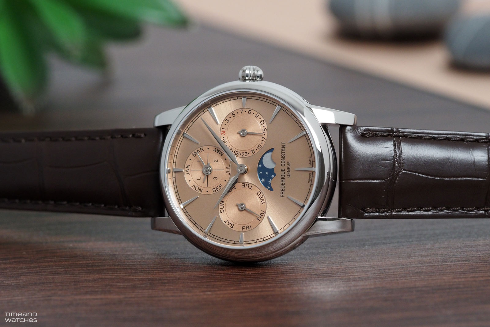 Đánh giá: Frederique Constant Classic Perpetual Calendar Manufacture