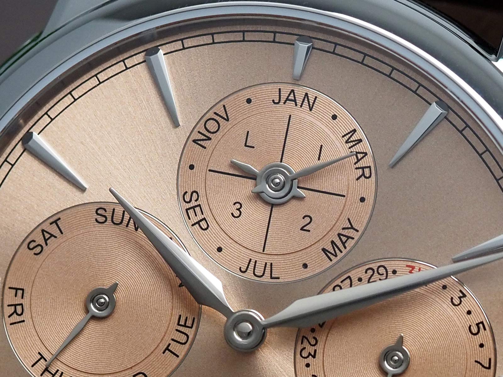 Đánh giá: Frederique Constant Classic Perpetual Calendar Manufacture