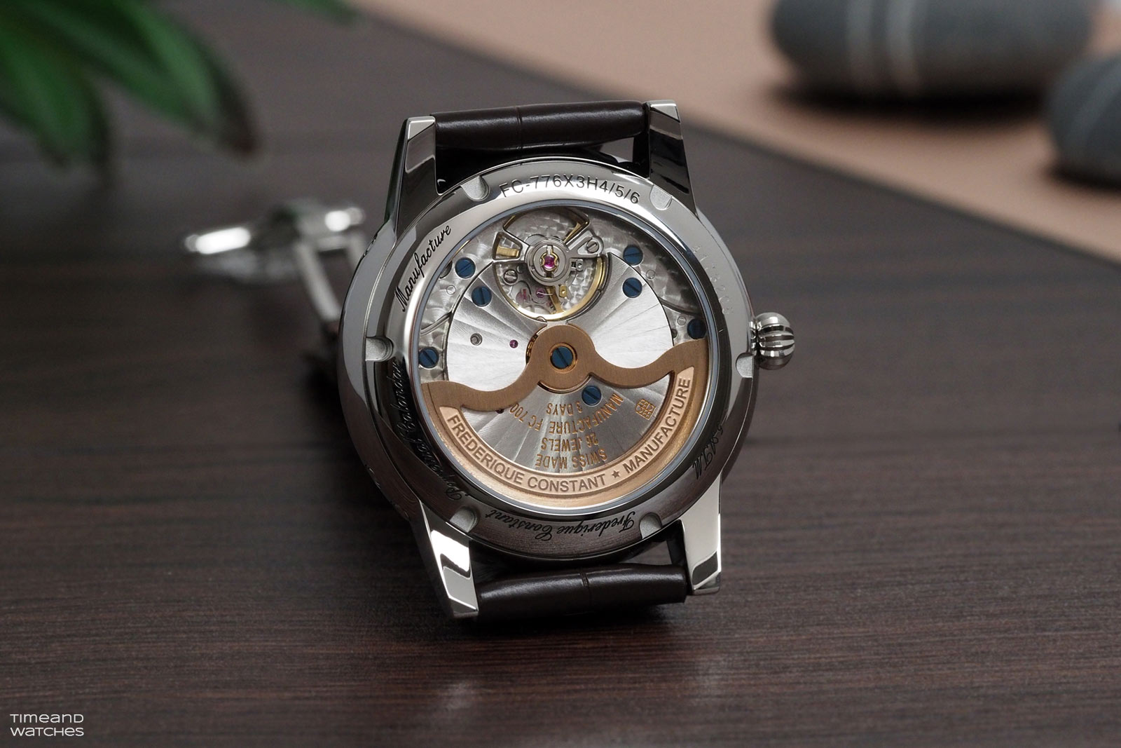 Đánh giá: Frederique Constant Classic Perpetual Calendar Manufacture
