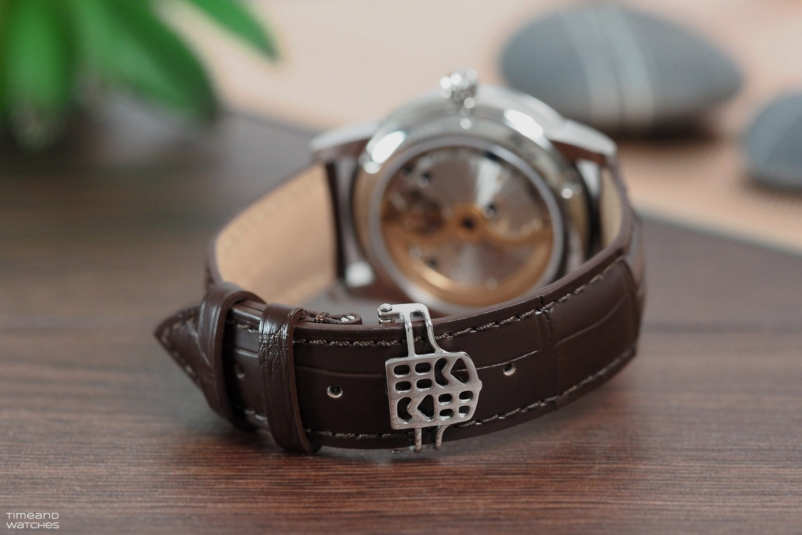 Đánh giá: Frederique Constant Classic Perpetual Calendar Manufacture