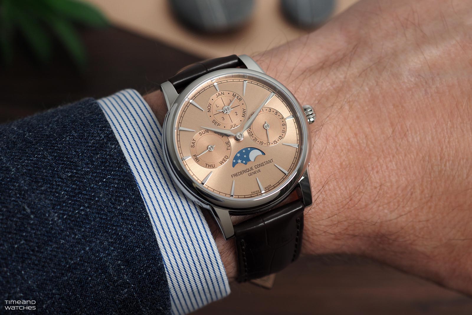 Đánh giá: Frederique Constant Classic Perpetual Calendar Manufacture
