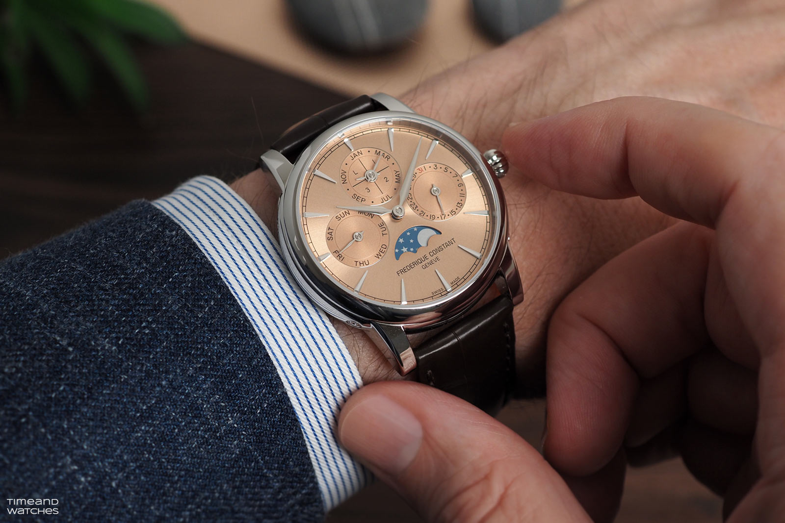 Đánh giá: Frederique Constant Classic Perpetual Calendar Manufacture