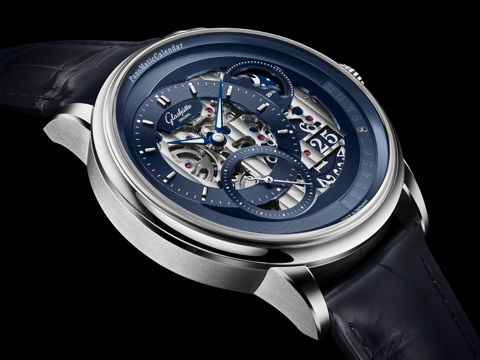 Glashütte Original ra mắt PanoMaticCalendar phiên bản giới hạn “Blue of Dawn”
