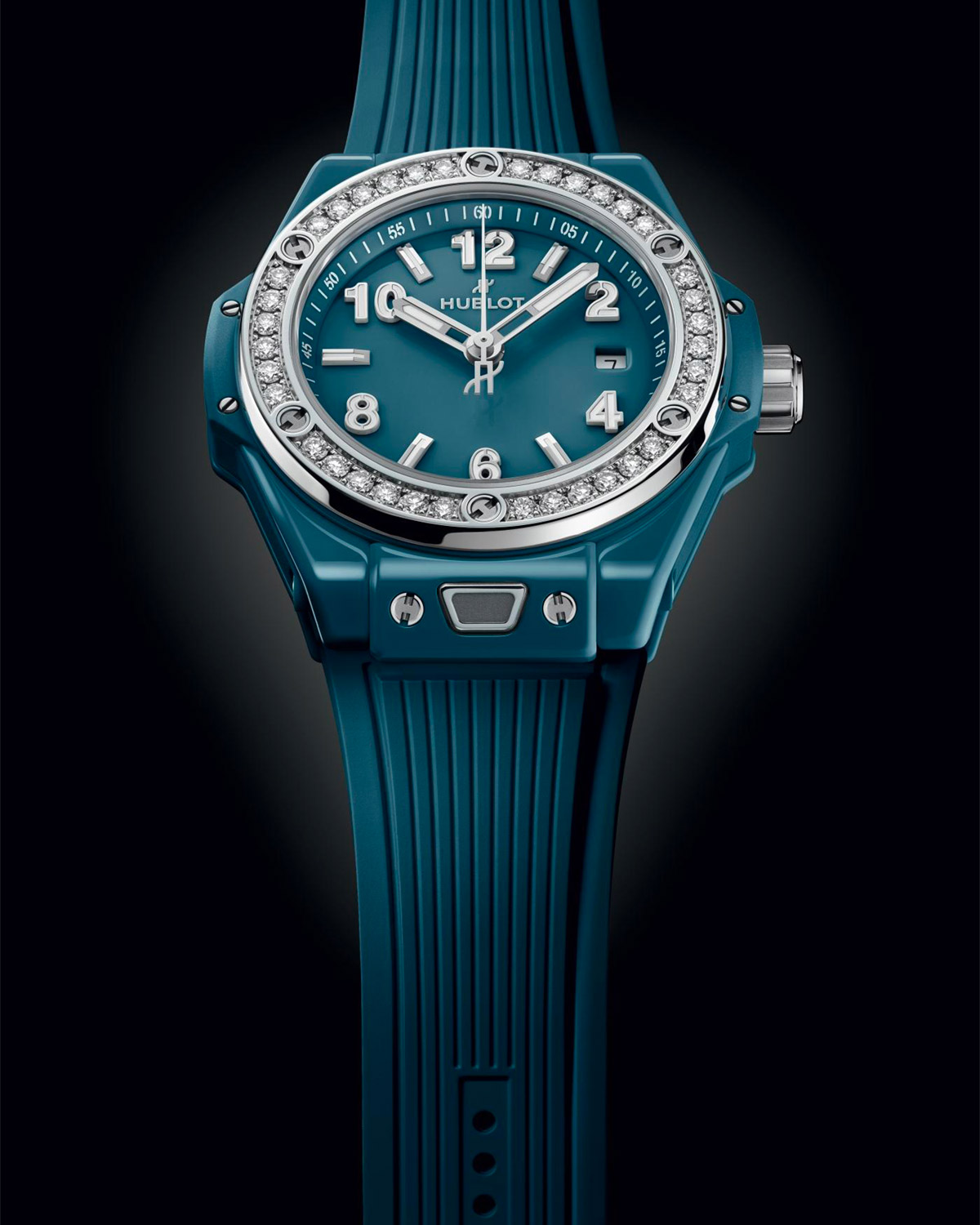 Hublot ra mắt màu Xanh Petrol Blue Ceramic trên các mẫu Big Bang Unico và Big Bang One Click Diamonds