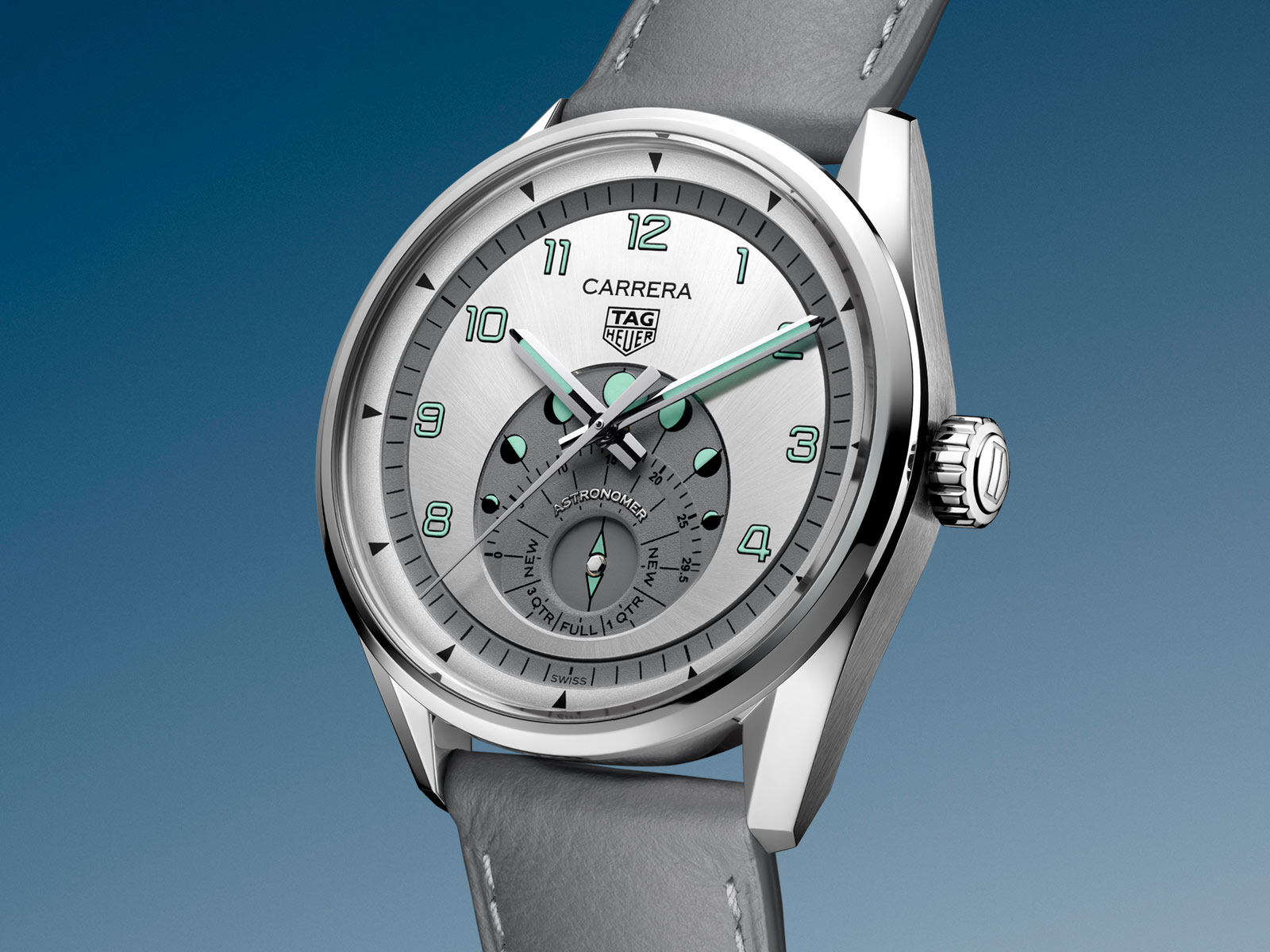 TAG Heuer giới thiệu Carrera Astronomer với màn hình hiển thị chu kỳ mặt trăng được thiết kế lại