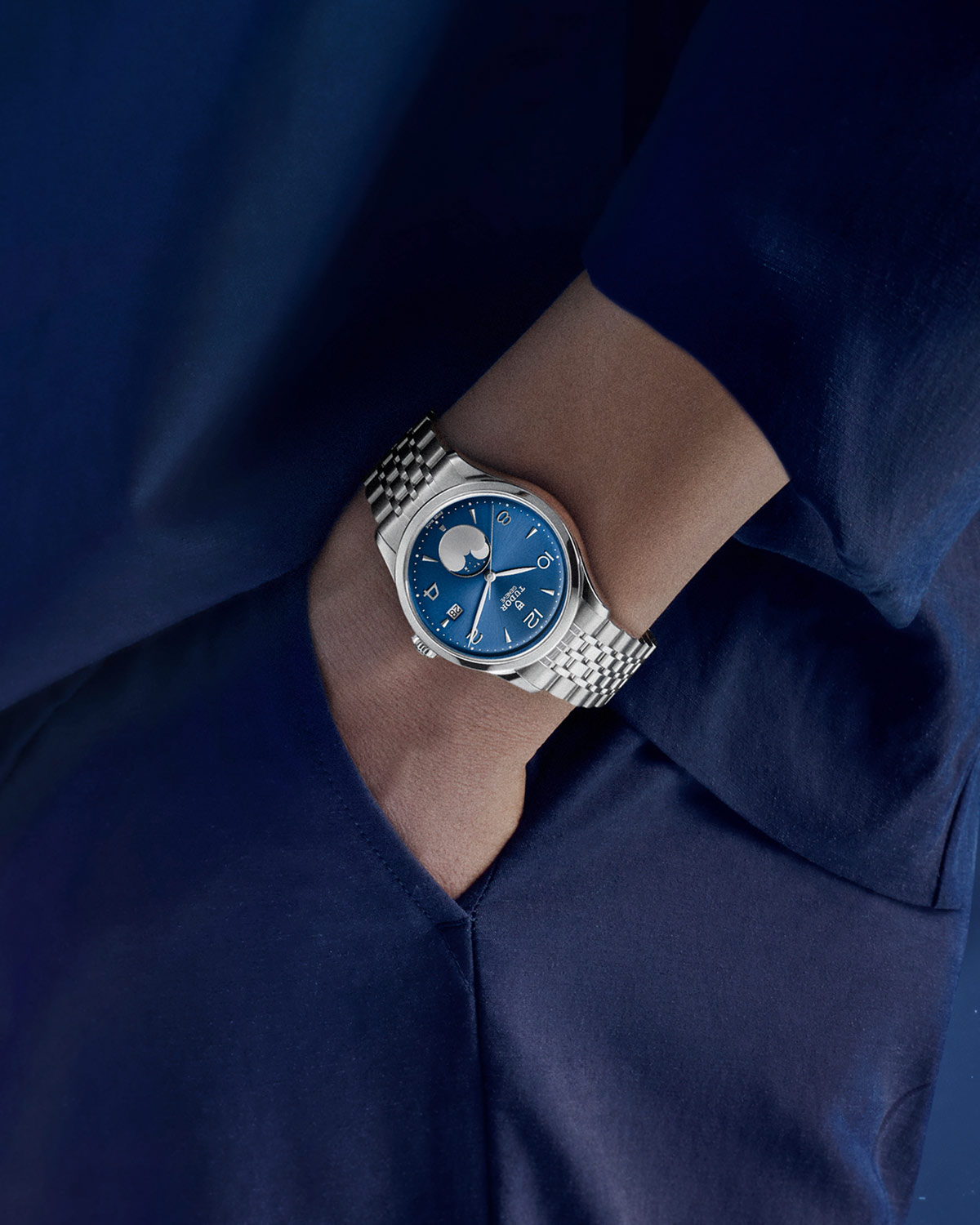 Giới thiệu Tudor 1926 Luna, chiếc đồng hồ pha mặt trăng đầu tiên của Tudor