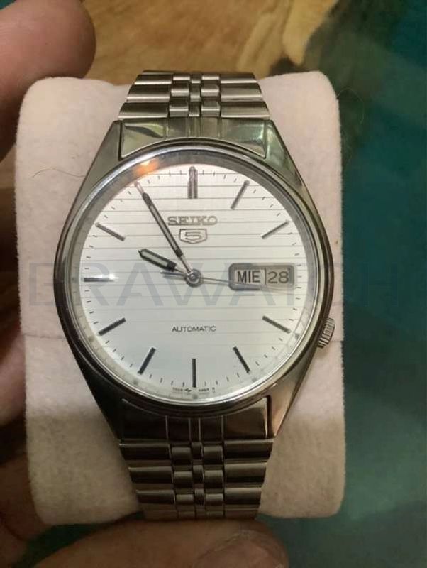 Đồng hồ Seiko 5 tự động – Bí mật sau cỗ máy bền bỉ của Nhật Bản 3 Đồng hồ Seiko 5 tự động – Bí mật sau cỗ máy bền bỉ của Nhật Bản