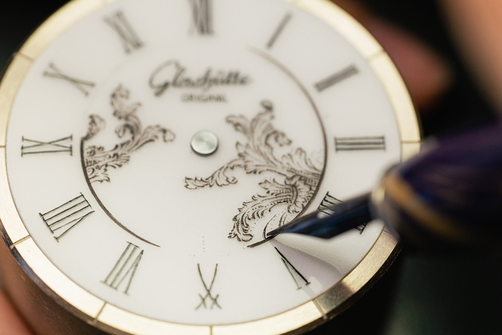 Glashütte Original Senator Meissen: ba phiên bản giới hạn mặt số bằng sứ được chế tác bằng Meissen 4 Glashütte Original Senator Meissen: ba phiên bản giới hạn mặt số bằng sứ được chế tác bằng Meissen