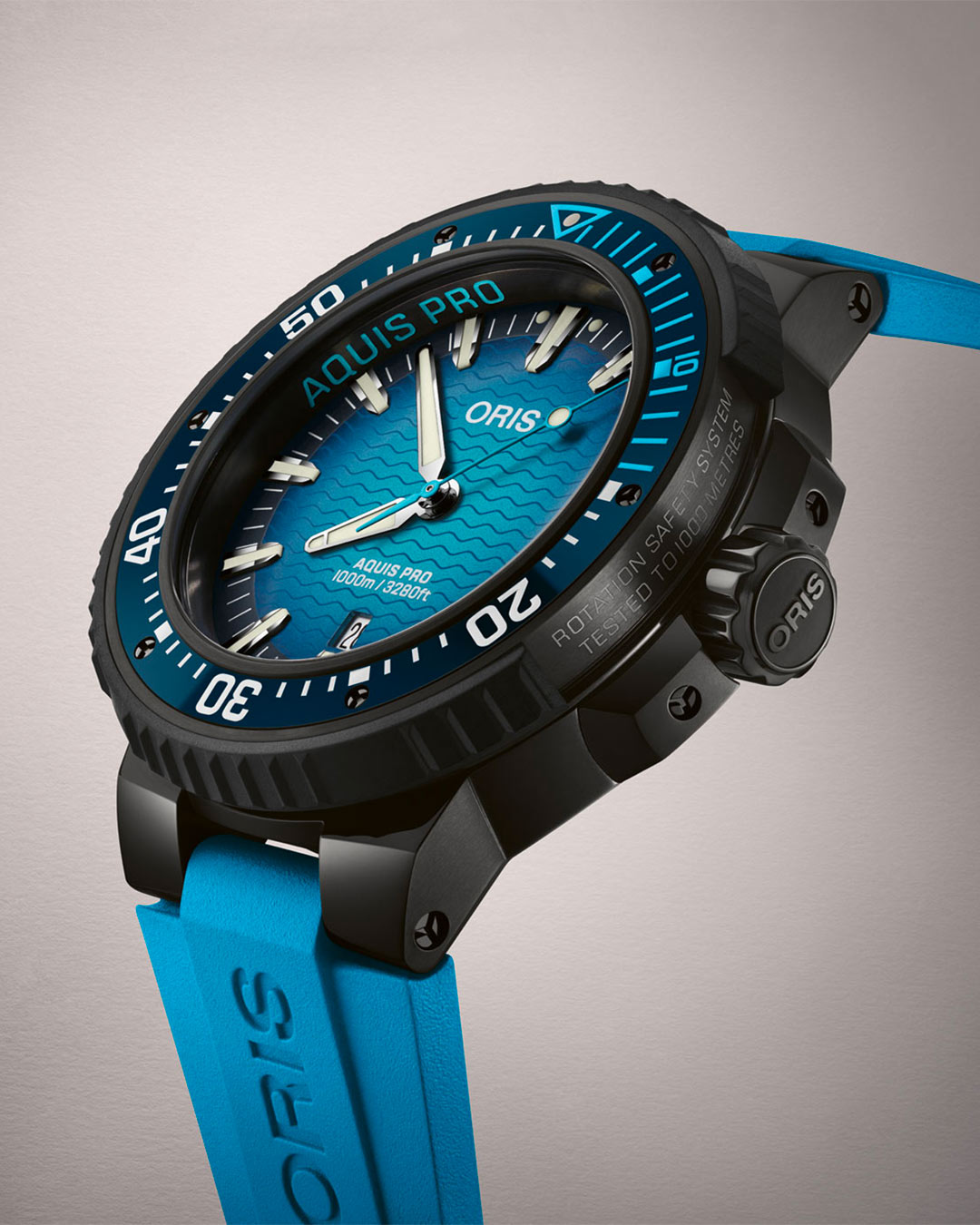 Oris ra mắt Aquis Pro 1000M với Hệ thống An toàn Xoay được cấp bằng sáng chế