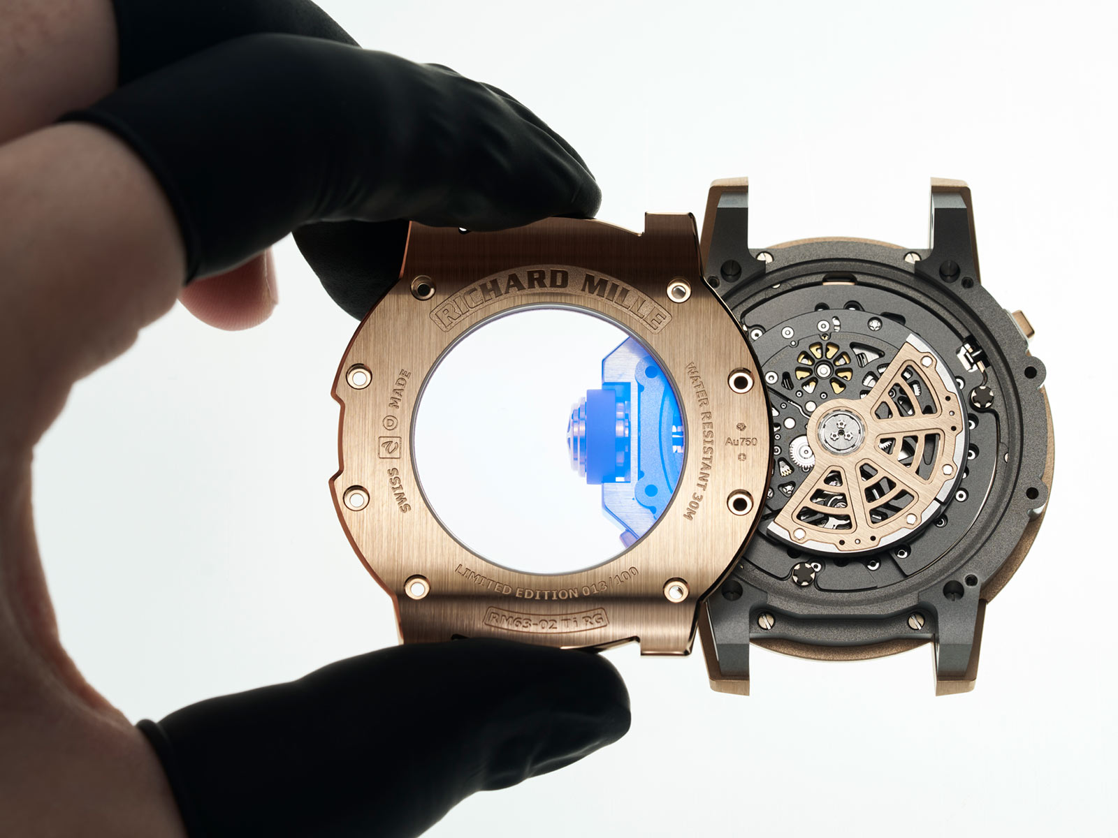 Richard Mille giới thiệu đồng hồ RM 63-02 Automatic Worldtimer bằng vàng đỏ và titan