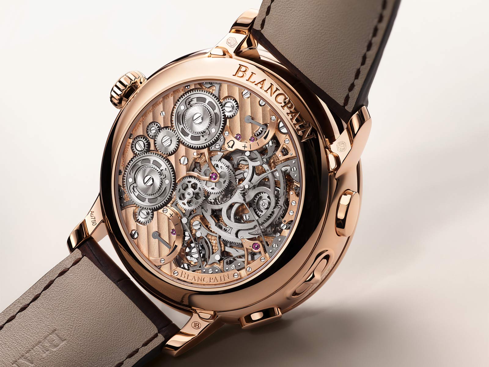 Blancpain Grande Double Sonnerie ra mắt chuông hai giai điệu đầu tiên trên thế giới 12 Blancpain Grande Double Sonnerie ra mắt chuông hai giai điệu đầu tiên trên thế giới