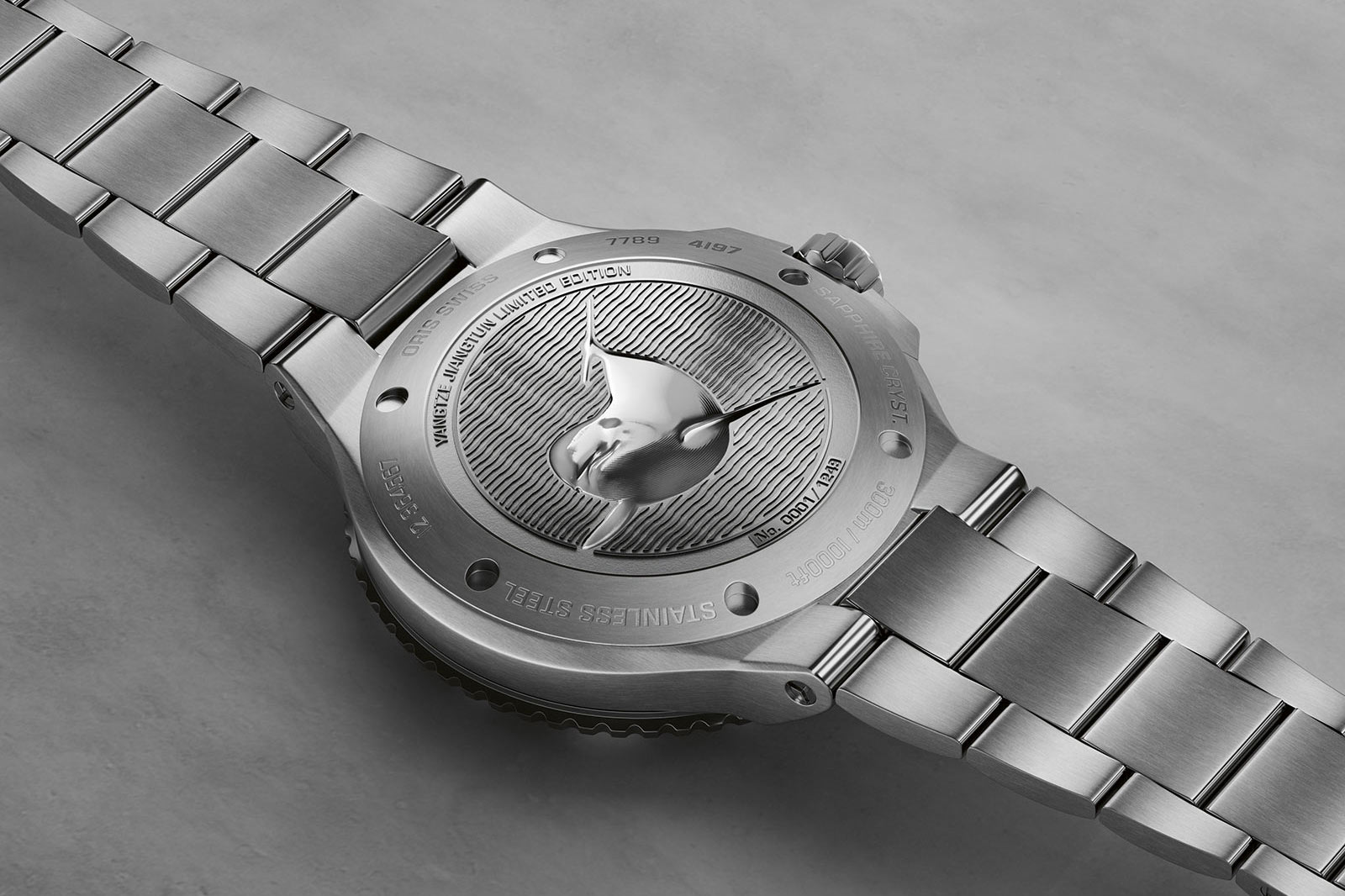 Oris Aquis Yangtze Jiangtun Limited Edition, đồng hồ lặn để bảo tồn