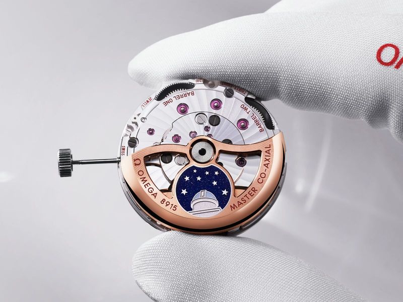 Omega giới thiệu Constellation Observatory: chiếc đồng hồ hai kim đầu tiên đạt chứng nhận Master Chronometer