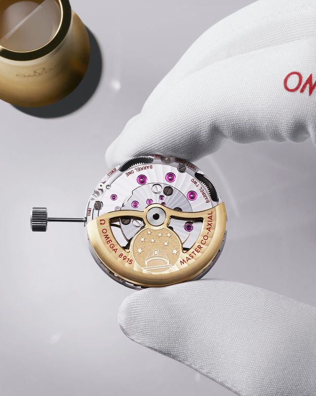 Omega giới thiệu Constellation Observatory: chiếc đồng hồ hai kim đầu tiên đạt chứng nhận Master Chronometer
