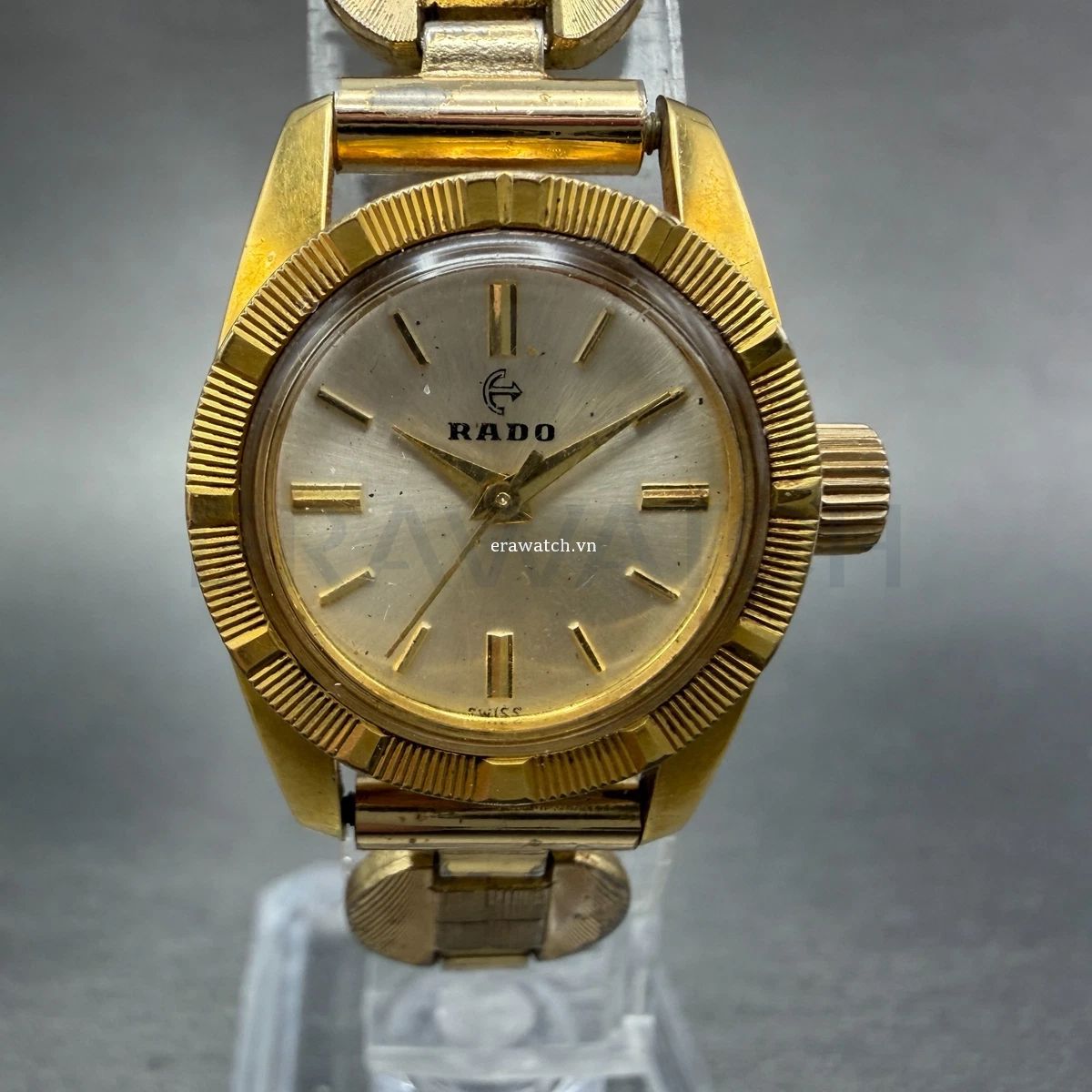 Thu mua đồng hồ Rado cũ: Bán sao cho lời? 2 Thu mua đồng hồ Rado cũ