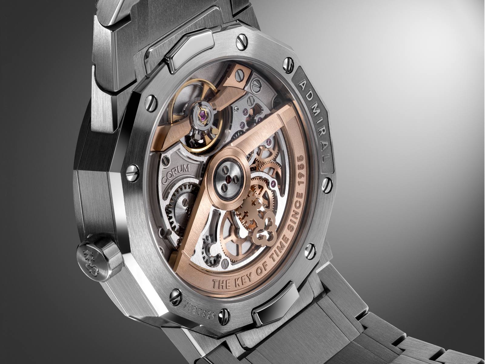 Corum Admiral: thiết kế lại hoàn toàn với vỏ mới, mặt số mới, dây đeo mới và bộ máy mới